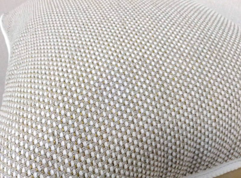 Подушка ЭОС декоративная Камелия (40x40)